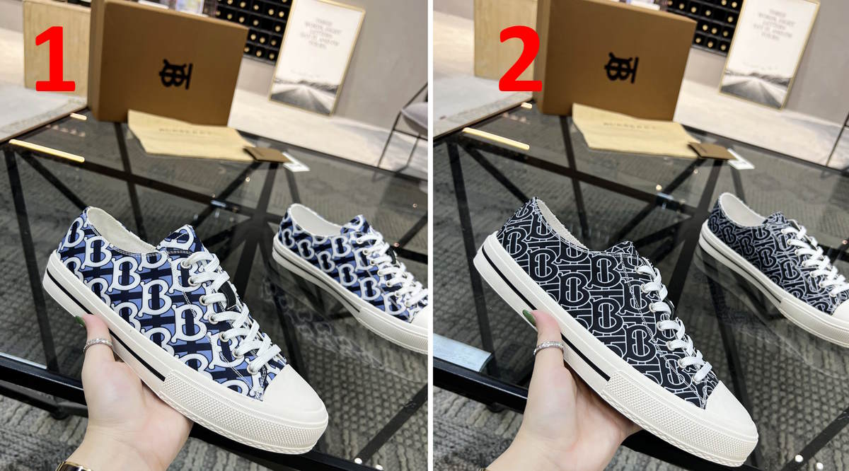 *BURBBER  Trainers Sneakers 2 Color 's Low