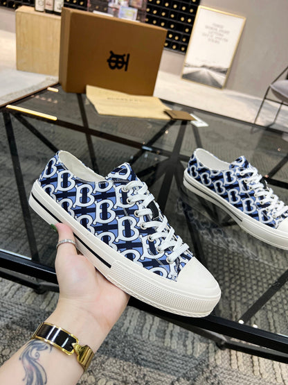 *BURBBER  Trainers Sneakers 2 Color 's Low