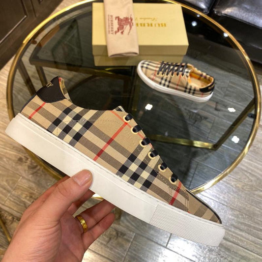 *BURBBER Sneakers