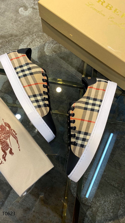 *BURBBER Sneakers