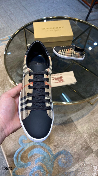 *BURBBER Sneakers