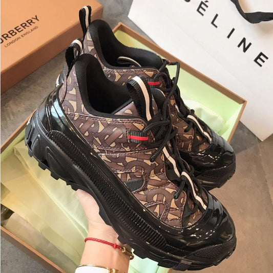 Burberry sneakers