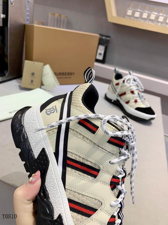 *BURBBER Sneakers