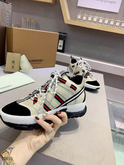 *BURBBER Sneakers