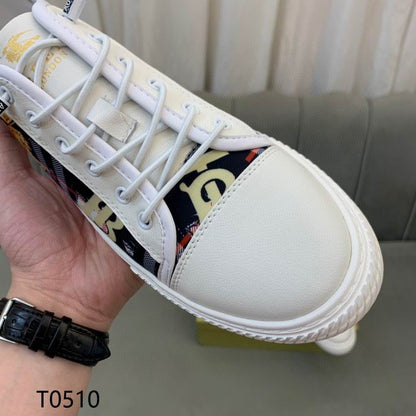 *BURBBER Sneakers