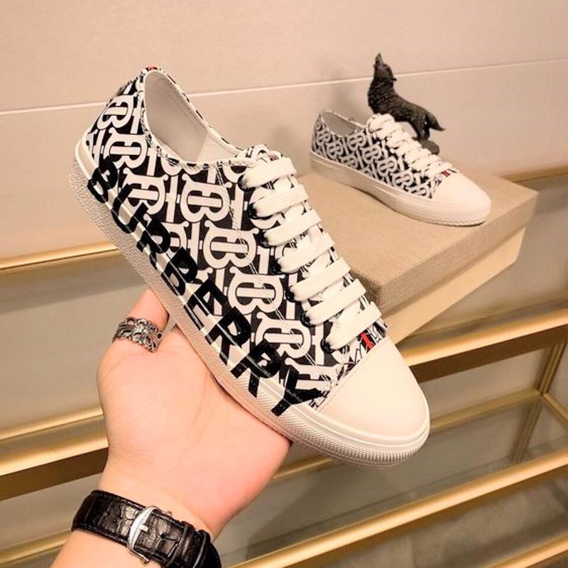 *BURBBER Sneakers