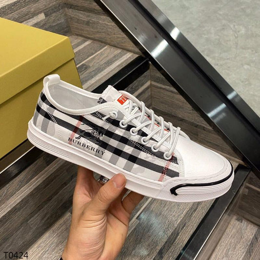 *BURBBER  Sneakers