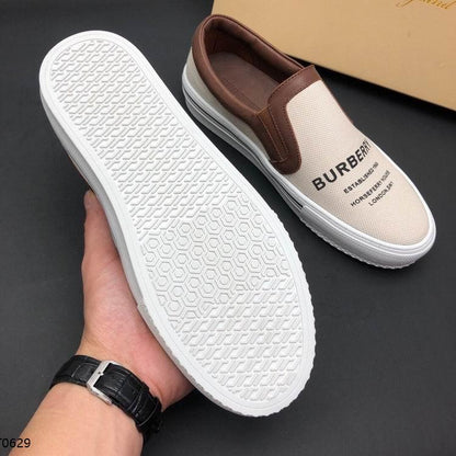 *BURBBER Sneakers Slip on