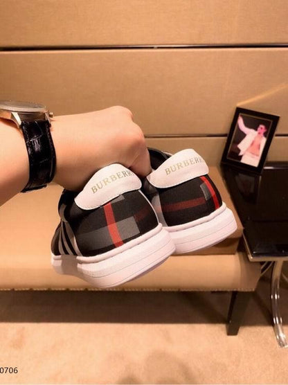 *BURBBER Sneakers