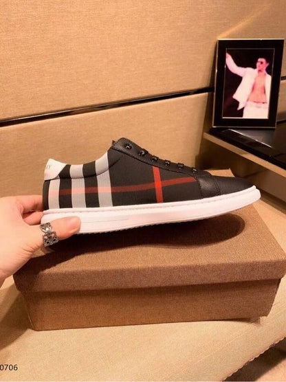 *BURBBER Sneakers