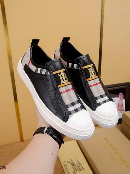 *BURBBER Sneakers