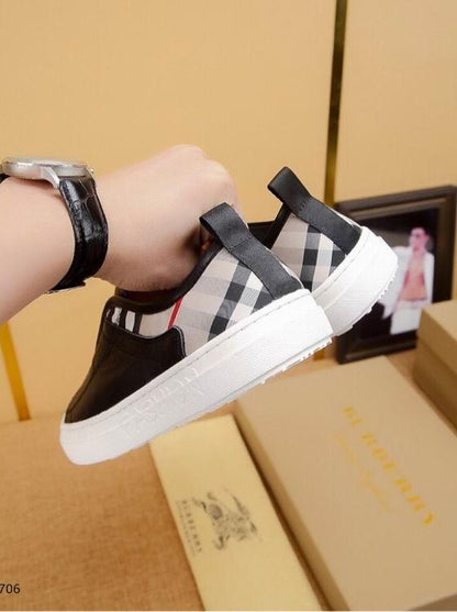 *BURBBER Sneakers