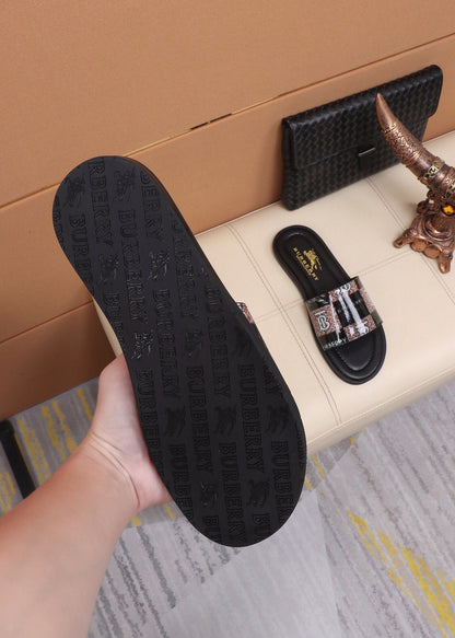*BURBBER Slippers