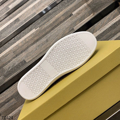 *BURBBER Sneakers