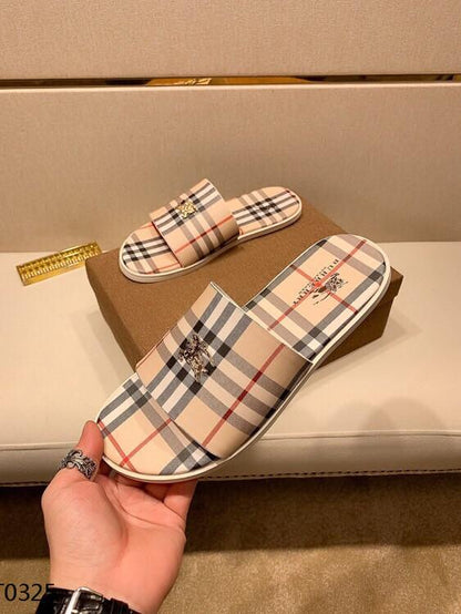 *BURBBER Slippers