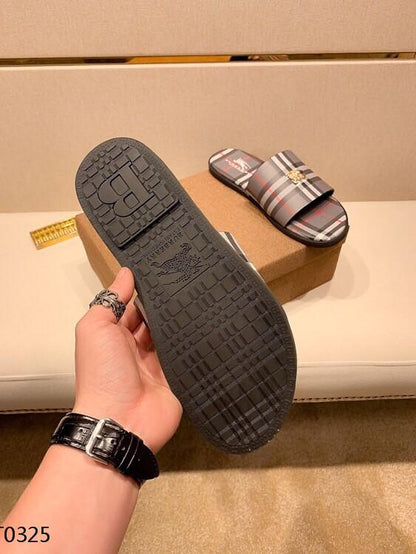 *BURBBER Slippers