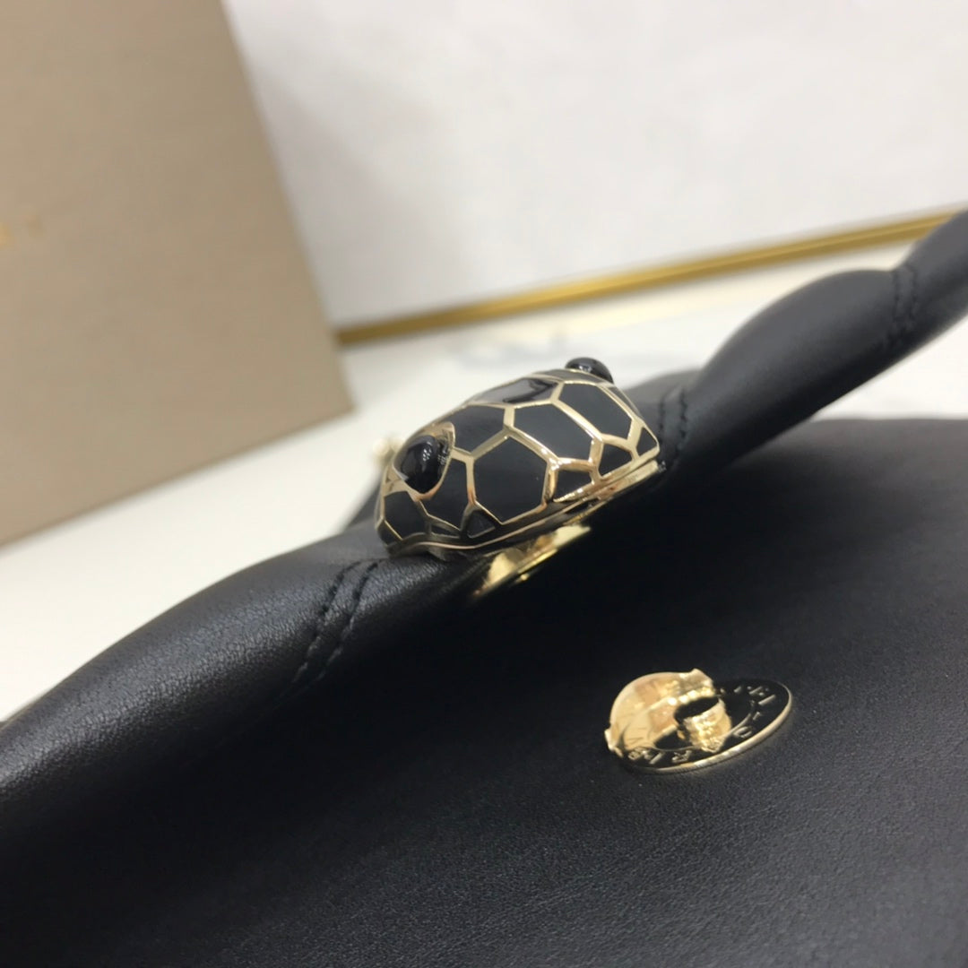 BLG  Bag Black 22 cm