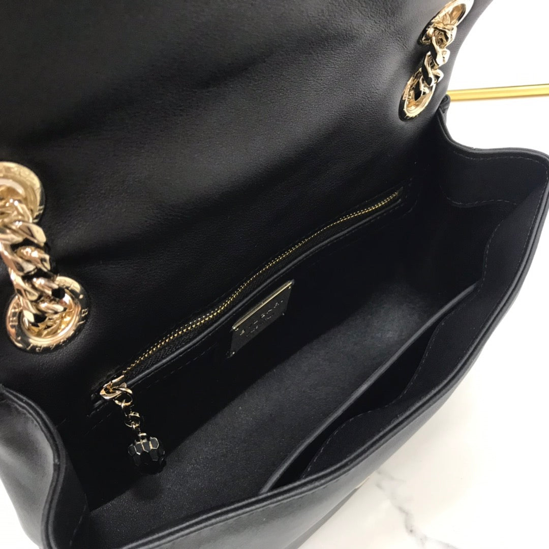 BLG  Bag Black 22 cm