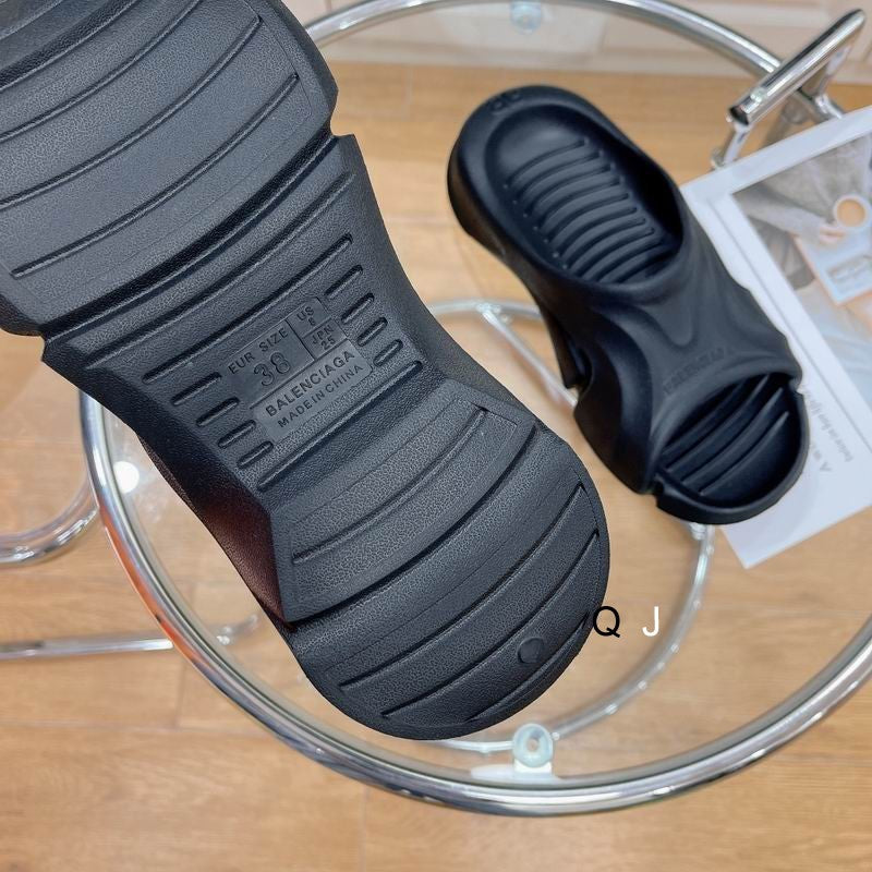 SNBAL  Slippers