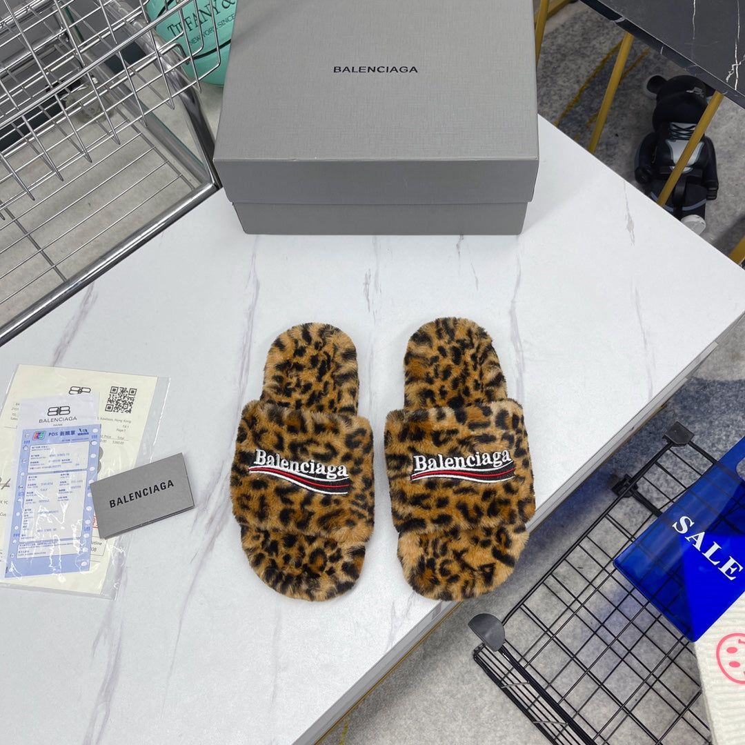 SNBAL  Slippers Furry