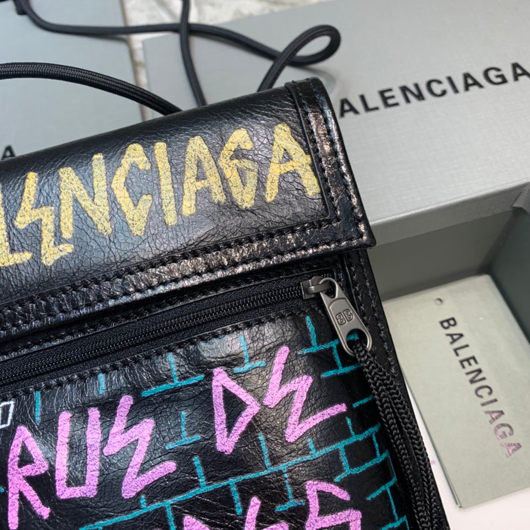 SNBAL  Pouch Messenger bag 2 Color 's Graffiti