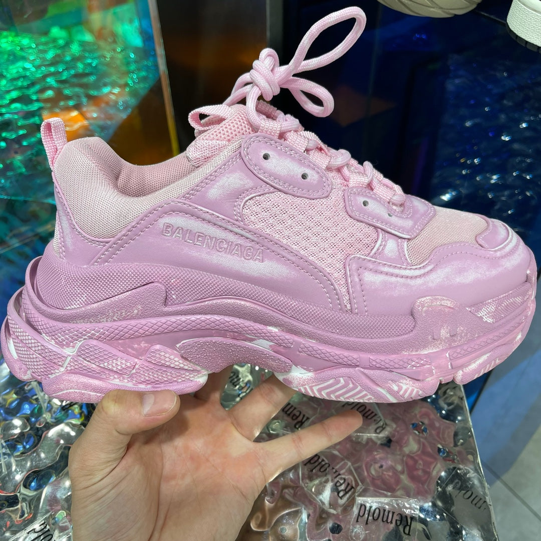 SNBAL  Triple S Sneakers Brushed Pink