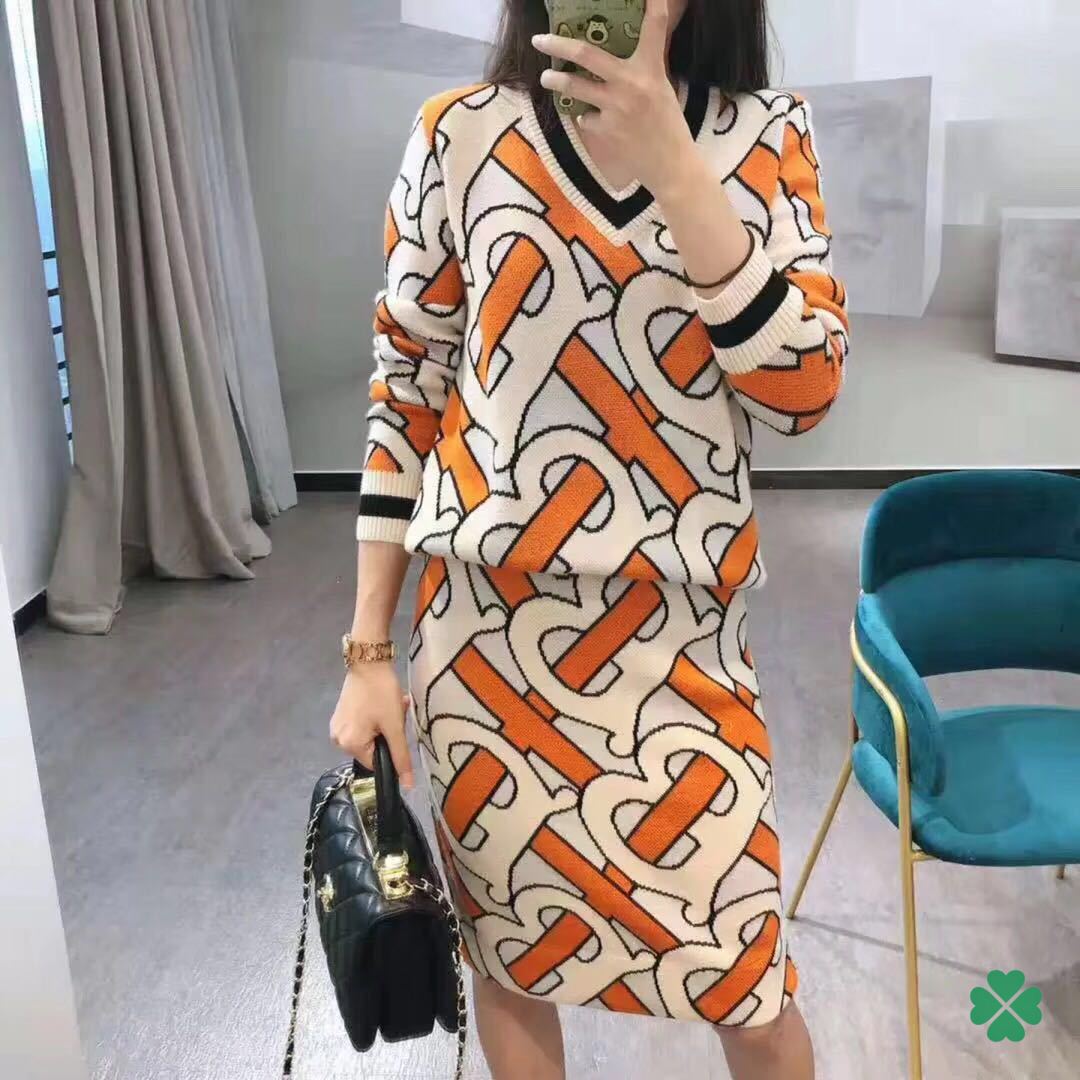 *BURBBER Dress Knitted