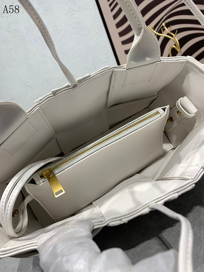 BOT VENET  Bag 25 cm 2 Color 's