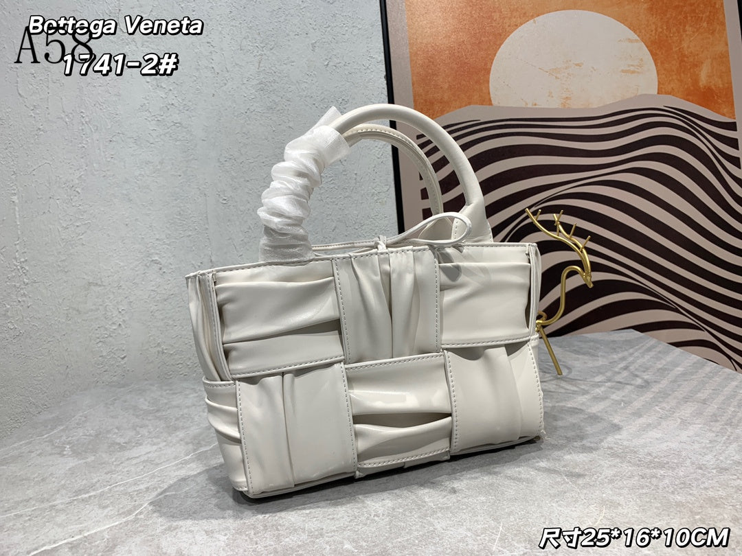 BOT VENET  Bag 25 cm 2 Color 's