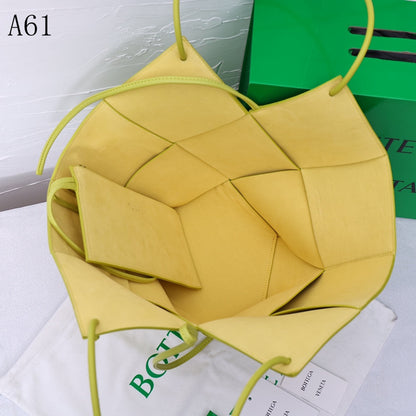 BOT VENET  Bag 3 Colors  Medium
