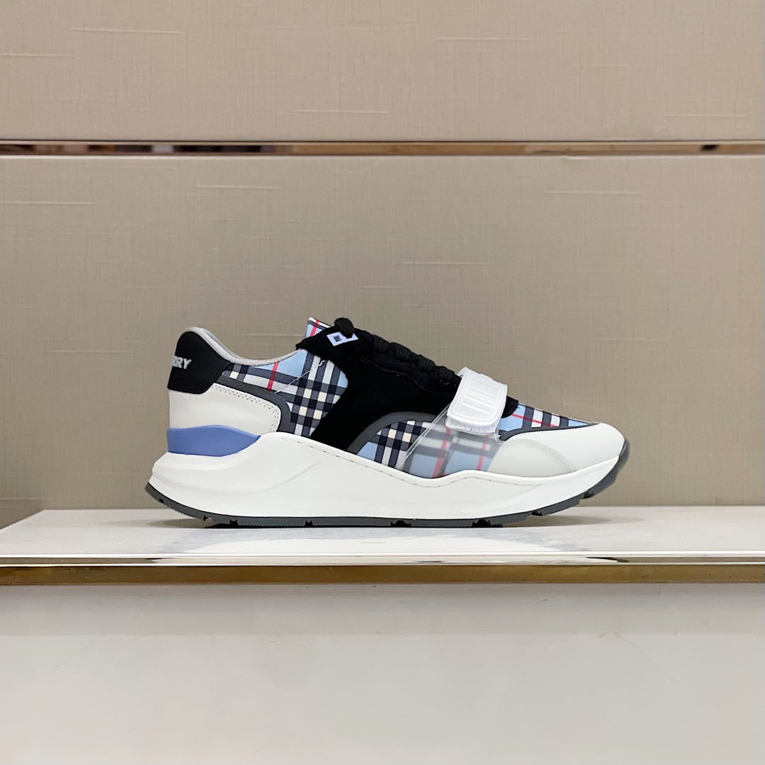 *BURBBER Sneakers Runner