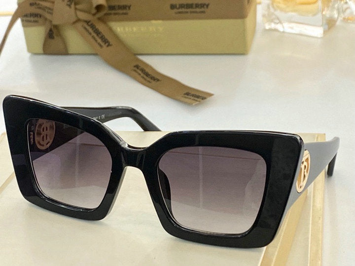 *BURBBER  Sunglasses 4 Color 's