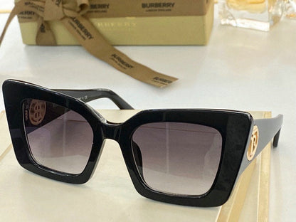 *BURBBER  Sunglasses 4 Color 's