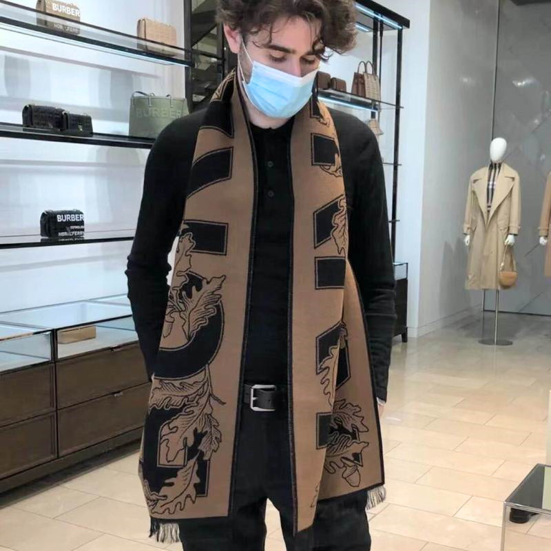*BURBBER Scarf