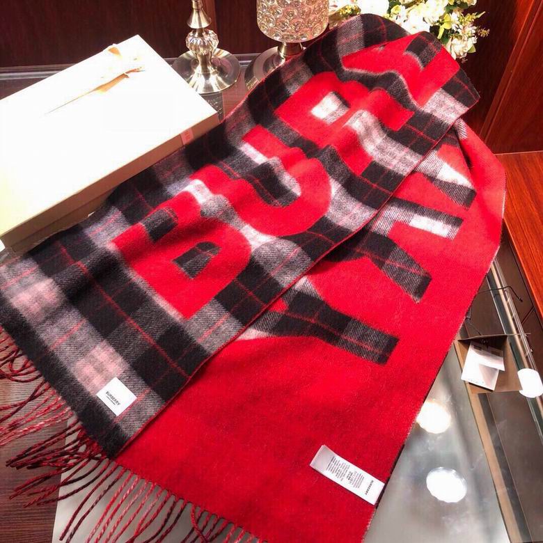 *BURBBER Scarf