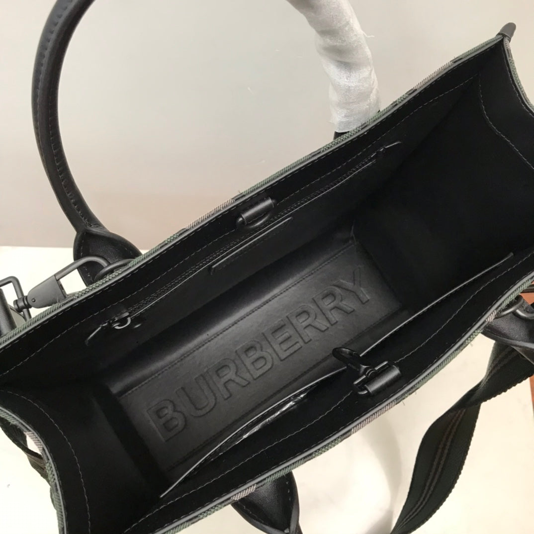 *BURBBER  Tote Bag