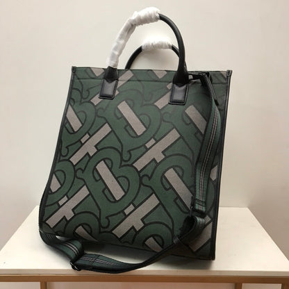*BURBBER  Tote Bag
