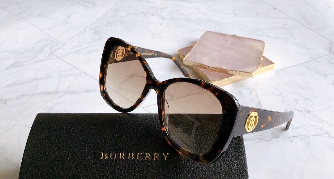 *BURBBER  Sunglasses 3 Colors