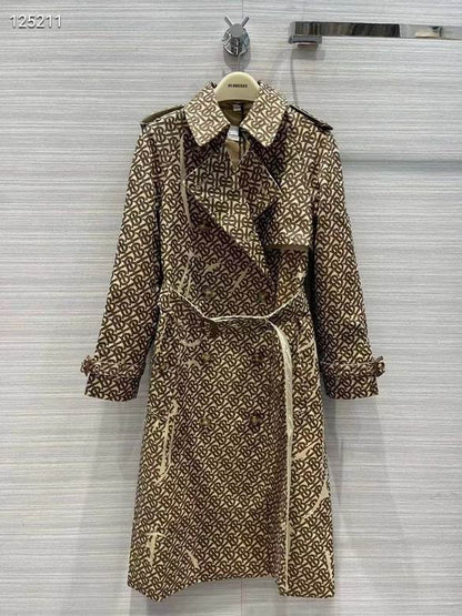 *BURBBER Trench Coat