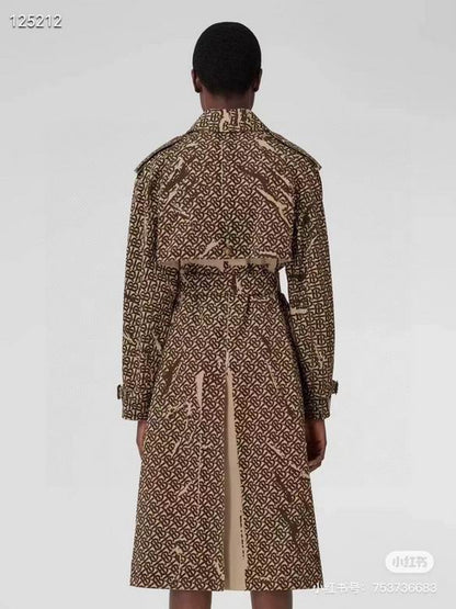 *BURBBER Trench Coat