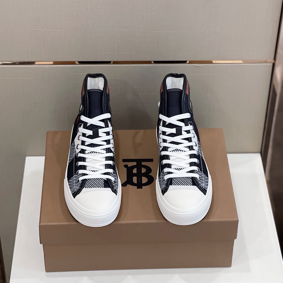 *BURBBER  Sneakers High