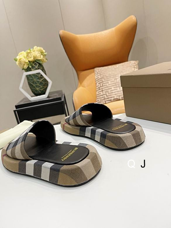 *BURBBER  Slippers Check