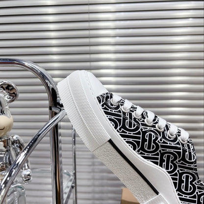*BURBBER  Sneakers  3 Color 's