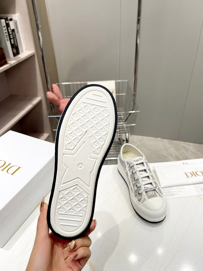CHD Sneakers  LOW