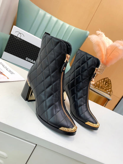 CHL  Boots Heels
