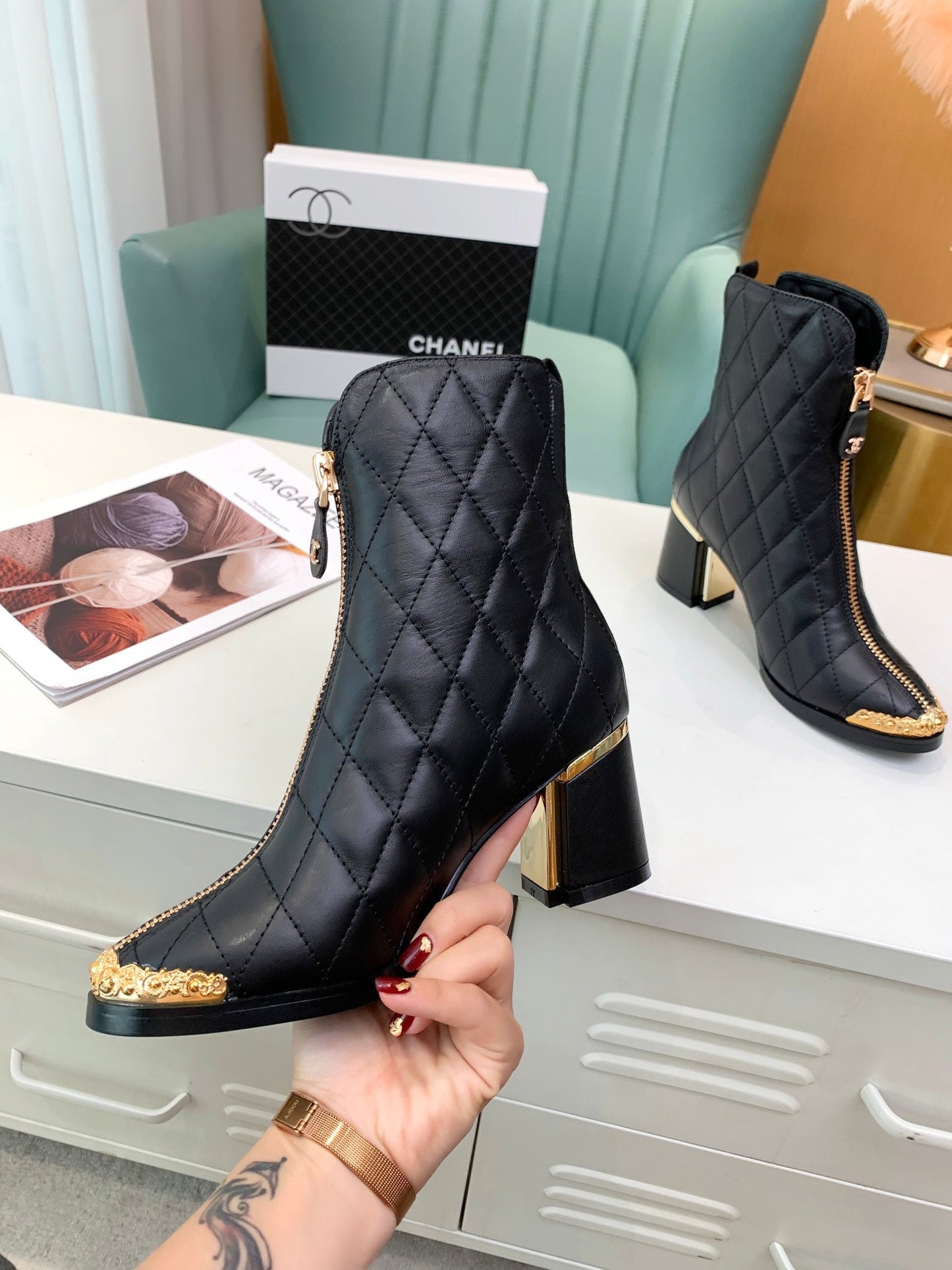 CHL  Boots Heels