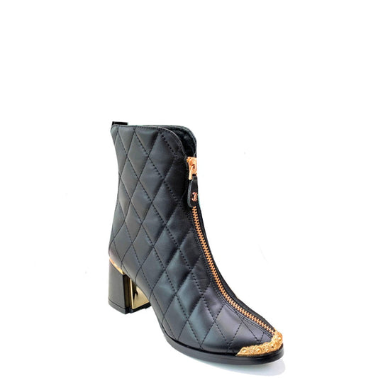 CHL  Boots Heels