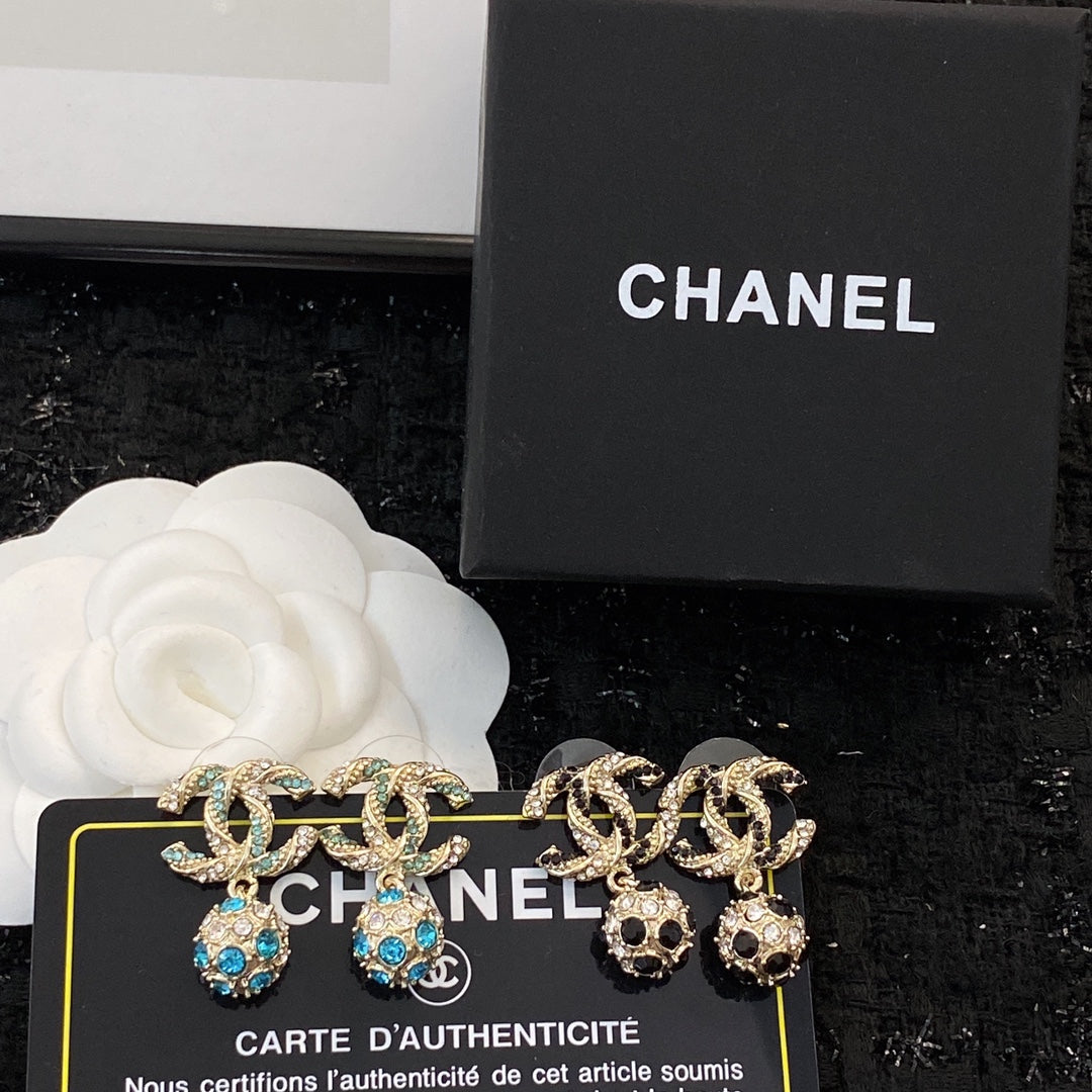 CHL Earrings 2 Color 's