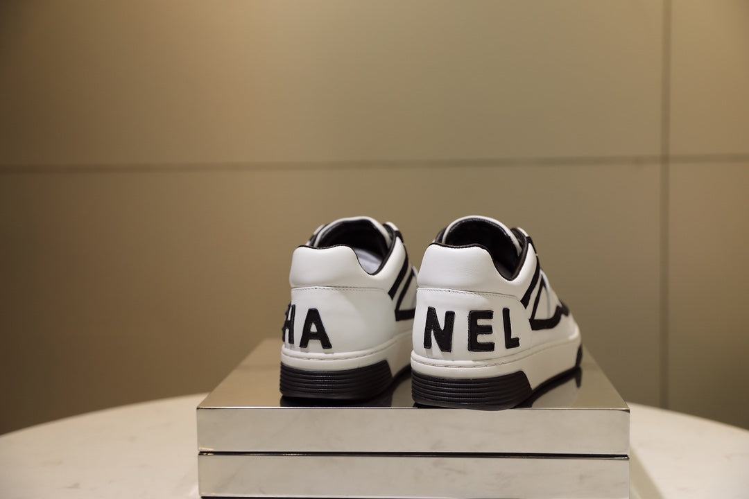 CHL Sneakers