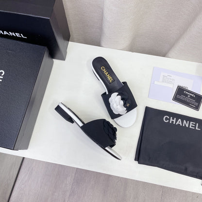 CHL  Slippers